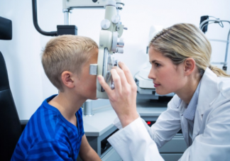 孩子眼部筛查什么时候做 孩子多久做一次视力检查