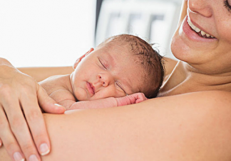 分娩时宝宝在做什么 分娩时宝宝有哪些动作