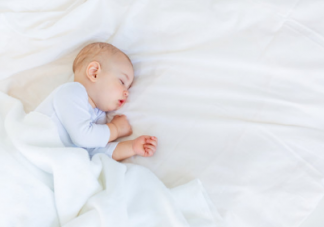 孩子小时候这样睡会影响长高 影响孩子长高的睡姿是怎么样的