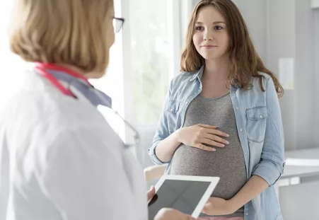 过期妊娠孕妇需迅速终止妊娠的情况 过期妊娠对孕妈妈的危害