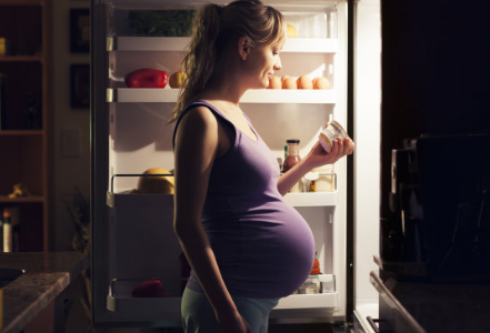怀孕后经常熬夜宝宝有什么样的反应 孕期熬夜对孩子样什么影响