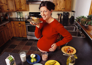 孕期吃太多有什么影响 孕期吃太多怎么办