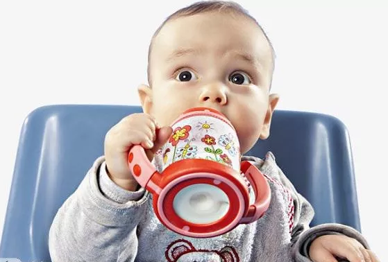 宝宝补钙吃奶片能代替喝牛奶吗 孩子吃奶片补钙好不好