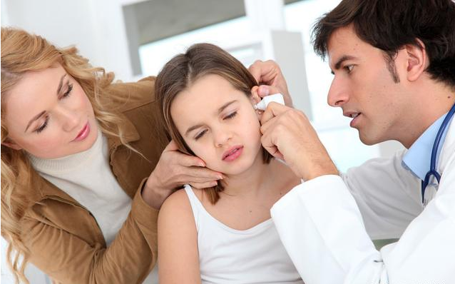 孩子中耳炎严重会有什么危害 哪些行为会让孩子得中耳炎