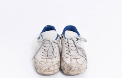 这些鞋不要给孩子穿伤害脚部发育 如何给孩子挑选合适的鞋