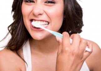 坐月子不刷牙有什么影响 月子里不刷牙的危害