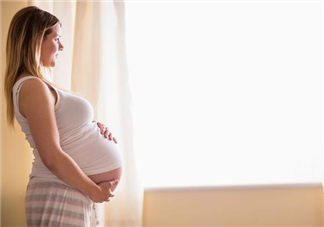 孕中期尿频是怎么引起的 缓解孕期尿频方法
