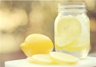 孕妇喝柠檬水好不好 孕妇每天喝多少柠檬水合适