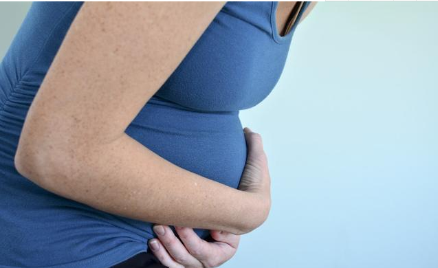 孕初期肚子胀是正常现象吗 怀孕初期会不会肚子疼