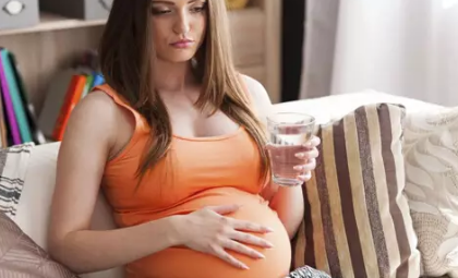 孕期容易尿频尿失禁是正常的吗 孕期尿频尿失禁怎么办